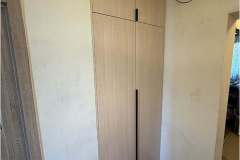 Встраиваемый-распашной-шкаф4